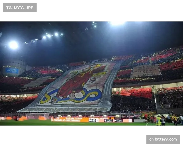拜仁球迷展示巨型TIFO，覆盖整片南看台